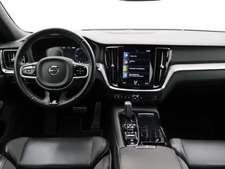 Volvo V60 Volvo V60 T8 PLUG-IN HYBRID AWD R-DESIGN HARMAN KARDON CAMERA DAB+ - afbeelding nr 7