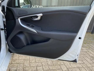 Volvo V40 Volvo V40 2.0 T2|Navigatie|Parkeersensoren|Digitaal Instrumentenpaneel - afbeelding nr 30