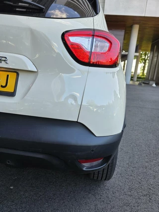 Renault Captur Renault Captur 0.9 TCe 2016 Limited AIRCO/NAVI/PDC/SCHADE - afbeelding nr 21