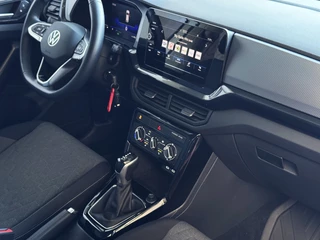 Volkswagen T-Cross Volkswagen T-Cross DE VERNIEUWDE T-CROSS 116PK VIR.COCKPIT LMV CARPLAY 2024 