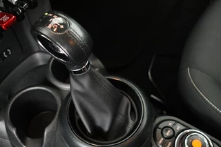 MINI One Mini One 1.2 One | Automaat | Navigatie | PDC |  Cruise control | Airco | Bluetooth - afbeelding nr 15