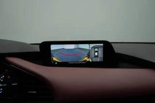 Mazda 3 Mazda 3 2.0 e-SkyActiv-X Luxury automaat i-Activesense pakket met Sunroof en rood leer pakket : dealer onderhouden en 24 maanden verlengde garantie - afbeelding nr 38