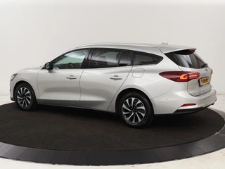 Ford Focus Ford Focus 1.0 EcoBoost Hybrid Titanium Style |  Stoel & stuurverwarming | Camera | Full LED | Carplay | Climate control | Navigatie | Park Assist | Getint glas - afbeelding nr 2