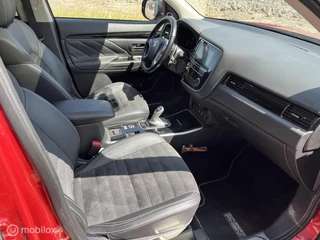 Mitsubishi Outlander Mitsubishi Outlander 2.4 PHEV Intense+ trekhaak allseason banden - afbeelding nr 27