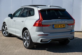 Volvo XC60 Volvo XC60 2.0 T6 AWD Plus Dark|leer|ACC|Pano|el.bed.stoelen|stoel/stuurverw.|19