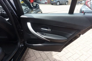 BMW 3 Serie BMW 3 Serie 318I M SPORT CORPORATE LEASE Trekhaak (All-in prijs) - afbeelding nr 14