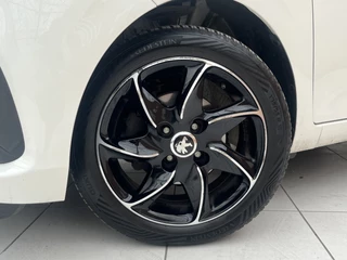 Peugeot 108 Peugeot 108 e-VTi Active TOP! | Open Dak | Bluetooth | Unieke km-stand! - afbeelding nr 4
