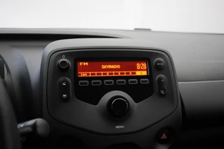 Toyota Aygo Toyota Aygo 1.0 VVT-i x-fun 5 Deurs - Airco - afbeelding nr 17