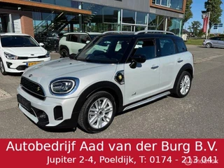 MINI Countryman Countryman 2.0  PHEV  Automaat 224 pk All4 Cooper SE  Business Edition Navigatie ,  Camera Achter , Parkeerhulp , Velgen , lederen bekelding met verwarming , Lage km stand 6.045 km ! - afbeelding nr 1