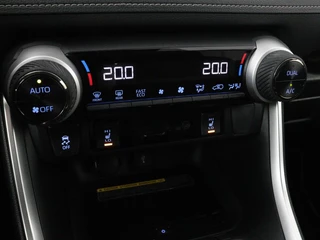 Toyota RAV4 Toyota RAV4 2.5 Hybrid AWD Dynamic | Stoel & stuurverwarming |  Trekhaak | Camera | Carplay | Full LED | Keyless | Navigatie - afbeelding nr 25