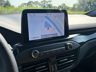Ford Focus Ford Focus Wagon 1.0 125PK Hybrid ST Line X Business | Panther Black | Carplay/LED/Virtual cockpit/CAM - Lekker sportief! - afbeelding nr 22