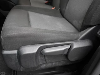 Peugeot Expert Peugeot Expert 180pk Automaat Long L3 Premium  Airco Cruise  Navigatie Carplay Trekhaak 3-Zits - afbeelding nr 10