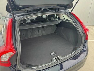 Volvo V60 Volvo V60 1.5 T3 Nordic+|Navi|NL-Auto|Geartronic - afbeelding nr 16