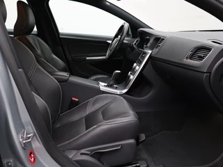 Volvo S60 Volvo S60 T3 POLAR+ DYNAMIC LEDER NAVI XENON BLUETOOTH PARK ASSIST - afbeelding nr 31
