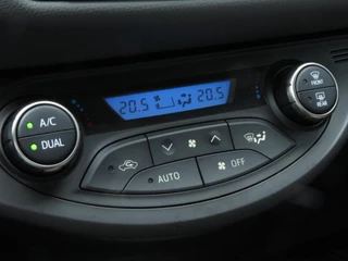 Toyota Yaris Toyota Yaris 1.5 Hybrid Lease | NIEUWE TYPE | NAVIGATIE | ACHTERUITRIJCAMERA | CLIMA-AIRCO | KEYLESS START | - afbeelding nr 12