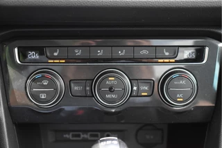 Volkswagen Tiguan | Pano.dak | 360 gr. camera | Elekt.trekhaak | Keyless | Virtual cockpit | Uniek - afbeelding nr 32