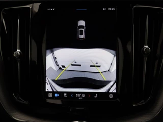 Volvo XC60 Volvo XC60 T6 PLUG-IN HYBRID PLUS DARK SCHUIFDAK CAMERA HARMAN KARDON ACC - afbeelding nr 30