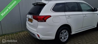 Mitsubishi Outlander Mitsubishi Outlander 2.4 PHEV Pure 4x4 / CAMERA / 1EIG - afbeelding nr 7