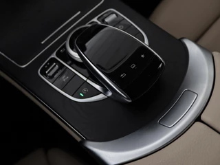 Mercedes-Benz C-Klasse Mercedes-Benz C-klasse 180 AMG | Panoramadak | Leder | Camera |  Navigatie | Climate control | Full LED | Cruise control | Park Assist | Bluetooth - afbeelding nr 25