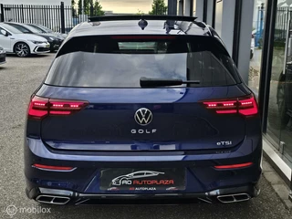 Volkswagen Golf Volkswagen Golf 1.5 eTSI R-Line Panorama/IQ Light/Keyless/ - afbeelding nr 12
