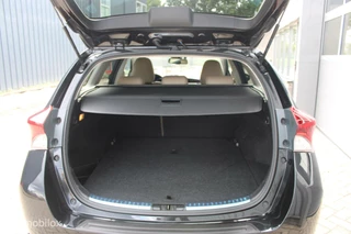 Toyota Auris Toyota Auris Touring Sports 1.8 Hybrid Lease pro | Beige Leer | Panoramadak | Full Led | Parkeersensoren. - afbeelding nr 15