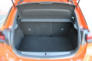 Opel Corsa Opel Corsa 1.2 GS Line 100 PK, Sport stoelen, Cruise, App connect, Navi, Airco, 16 inch Lmv. - afbeelding nr 16