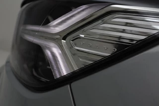 Volvo XC40 Volvo XC40 1.5 T3 R-Design | Stoel & stuurverwarming |  Trekhaak | Camera | Navigatie | Achterbankverwarming | Leder/Alcantara | Full LED - afbeelding nr 31