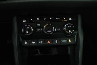 Škoda Kodiaq Skoda Kodiaq 1.5 TSI Style Business (PANORAMADAK, STOELVERWARMING, ACHTERUITRIJCAMERA, CARPLAY, ELEKT. STOELEN) - afbeelding nr 12