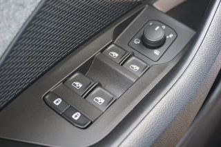 Škoda Octavia Škoda Octavia Combi 150PK AUTOMAAT ADAPTIVE | WINTERPACK | CAMERA | NAVI | KEYLESS! - afbeelding nr 18