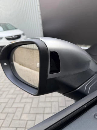 Volkswagen Golf Volkswagen Golf 2.0 TSI R 4Motion|Akrapovic|Panorama|Performance - afbeelding nr 52