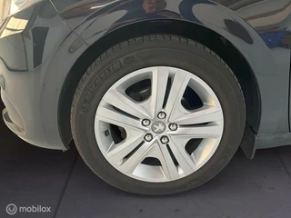 Peugeot 208 Peugeot 208 1.2 PureTech  Apple Car. Cruise Con. Dealer ond. - afbeelding nr 14