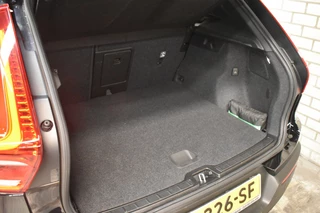 Volvo XC40 Volvo XC40 T2 129pk Aut. Momentum | Navigation Tech - afbeelding nr 44