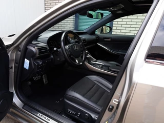 Lexus IS Lexus IS 300h Hybrid F-Sport Line | Mark Levinson | Schuifdak | Stoelvent - afbeelding nr 3