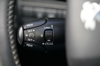 Peugeot 308 Peugeot 308 1.2 PureTech Blue Lease Executive, NL, pano, PDC - afbeelding nr 11