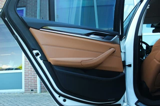 BMW 5 Serie ➡️ BMW 5-serie Touring 520i G31 Corporate Lease Executive | Luxury-Line | Camera | LED | Trekhaak | 2e eigenaar | 18 inch | 184 pk | Leer | Stoelverwarming | Cruise-control | - afbeelding nr 28