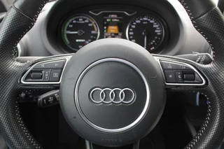 Audi A3 Audi A3 Sportback 1.4 e-tron PHEV Ambition Pro Line plus / Panoramadak / Half leder / 18'' / Keyless / Navigatie / Hill Hold / Sportstuur / Stoelverwarming / Cruise Control - afbeelding nr 29