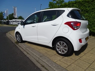 Hyundai i10 Hyundai i10 1.0I I-MOTION COMF-Carplay/Android navi-Clima-Cruise-Blth - afbeelding nr 2