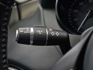 Jaguar XE Jaguar XE 2.0 D Prestige| Vol leer| Camera| Navigatie| PDC| - afbeelding nr 21