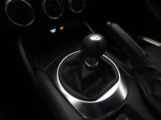 Mazda MX-5 Mazda MX-5 Roadster 2.0 SkyActiv-G Luxury : dealer onderhouden - afbeelding nr 39