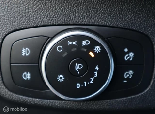 Ford Focus Ford Focus Wagon 125 PK H6 Titanium Navigatie DonkerGlas Trekhaak Chroom Clima Pdc V+A - afbeelding nr 6