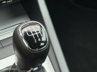 Škoda Octavia Skoda Octavia Combi 1.2 TSI Greentech Ambition Businessline - afbeelding nr 21