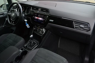 Volkswagen Touran Volkswagen Touran 1.4 TSI DSG Highline LED/ACC/Trekhaak/Automaat - afbeelding nr 7