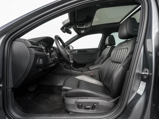 Škoda Superb Skoda Superb Combi 1.4 TSI iV 218pk Laurin & Klement | Leder | Panoramadak | 360 Camera | Trekhaak - afbeelding nr 5