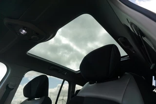 Citroën Grand C4 Picasso Citroen Grand C4 Picasso 1.2 130PK Shine | Sable | Panorama/Massagestoelen/Carplay/Camera/Trekhaak - Chique & Compleet! - afbeelding nr 15
