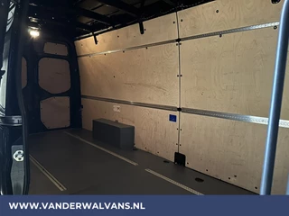 Mercedes-Benz Sprinter Mercedes-Benz Sprinter 317 CDI 170 pk L3H2 Euro6 # Airco | Camera | MBUX | Chauffeursstoel | Stoelverwarming | Apple carplay, Android auto, cruisecontrol, bijrijdersbank - afbeelding nr 11