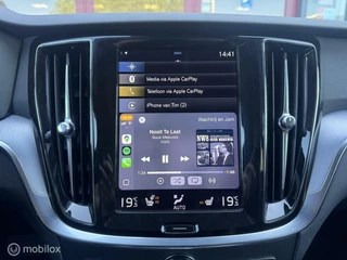 Volvo V60 Volvo V60 2.0 T6 Recharge AWD R-Design / Carplay - afbeelding nr 30