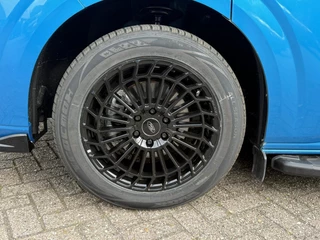 Ford Transit Custom Ford Transit Custom 300 2.0 TDCI L2H1 Limited DC 136pk | SCI | Dubbele Cabine | Digital Aqua Blue | Trekhaak | Dubbele Schuifdeur | Bijrijdersstoel | Sidesteps | Bumperpakket | Zwarte velgen  | Stoelverwarming | Camera - afbeelding nr 7