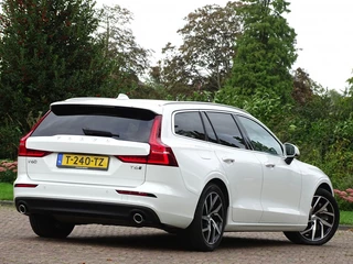 Volvo V60 Volvo V60 2.0 T6 350PK AWD R-design / Bns Pro 2020 / LED - afbeelding nr 48