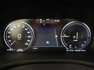 Volvo V60 Volvo V60 T6 PLUG-IN HYBRID R-DESIGN SCHUIFDAK ACC KEYLESS 19INCH STOELVER - afbeelding nr 16