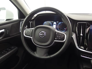 Volvo V60 PANORAMADAK / FULL LED / CARPLAY / HARMAN-KARDON / CAMERA / DAB+ / NL-AUTO - afbeelding nr 26